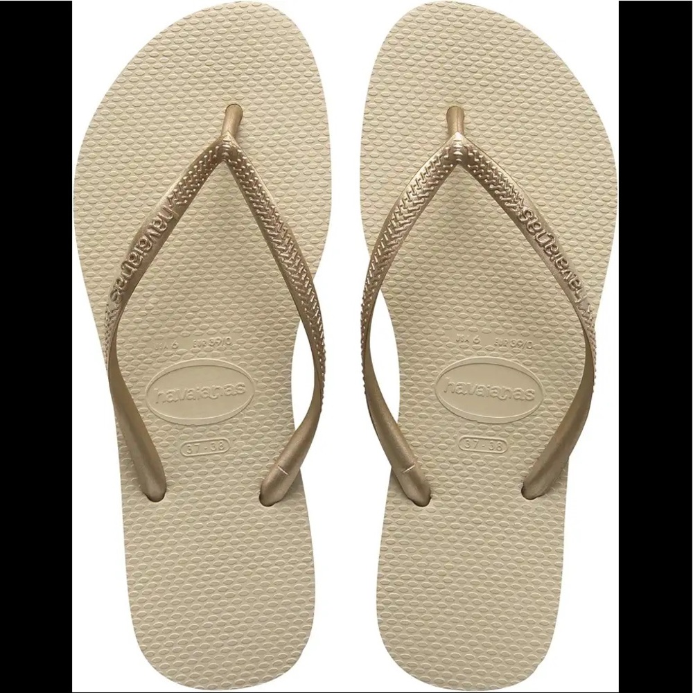 Havanas Women’s Slim Flip Flop Sandal in Color Sand Grey/Light Golden Size 8.5